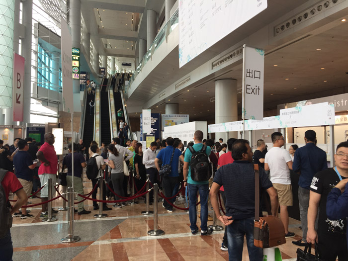 /></span></p>
<p class=